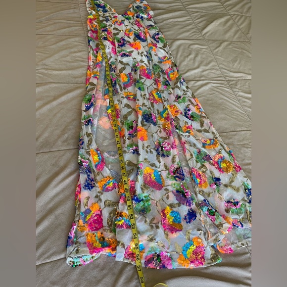 EUC Lucky in the sky halter gown white with flower sequins pattern size Medium - Picture 12 of 12